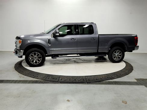 Used 2022 Ford F350 Lariat w/ Lariat Value Package image 4