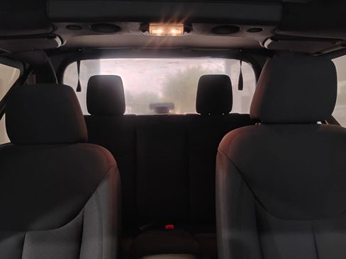 Used 2015 Jeep Wrangler Sport AWD/4WD image 58
