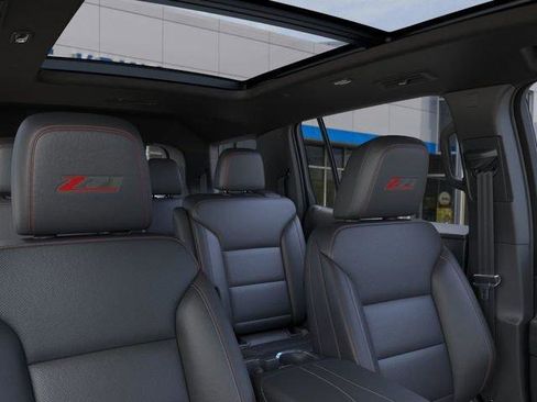New 2026 Chevrolet Traverse Z71 AWD/4WD image 24