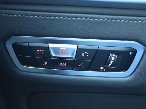 Used 2023 BMW XM AWD/4WD image 52