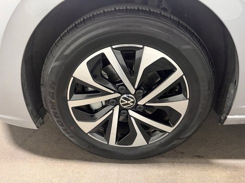 Used 2024 Volkswagen Jetta S image 28