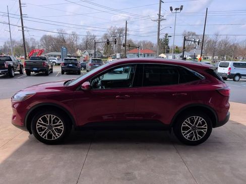 Used 2022 Ford Escape SEL w/ Technology Package image 4