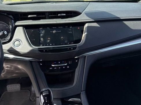 Used 2023 Cadillac XT5 Luxury image 8