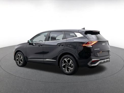 Used 2025 Kia Sportage LX FWD image 7