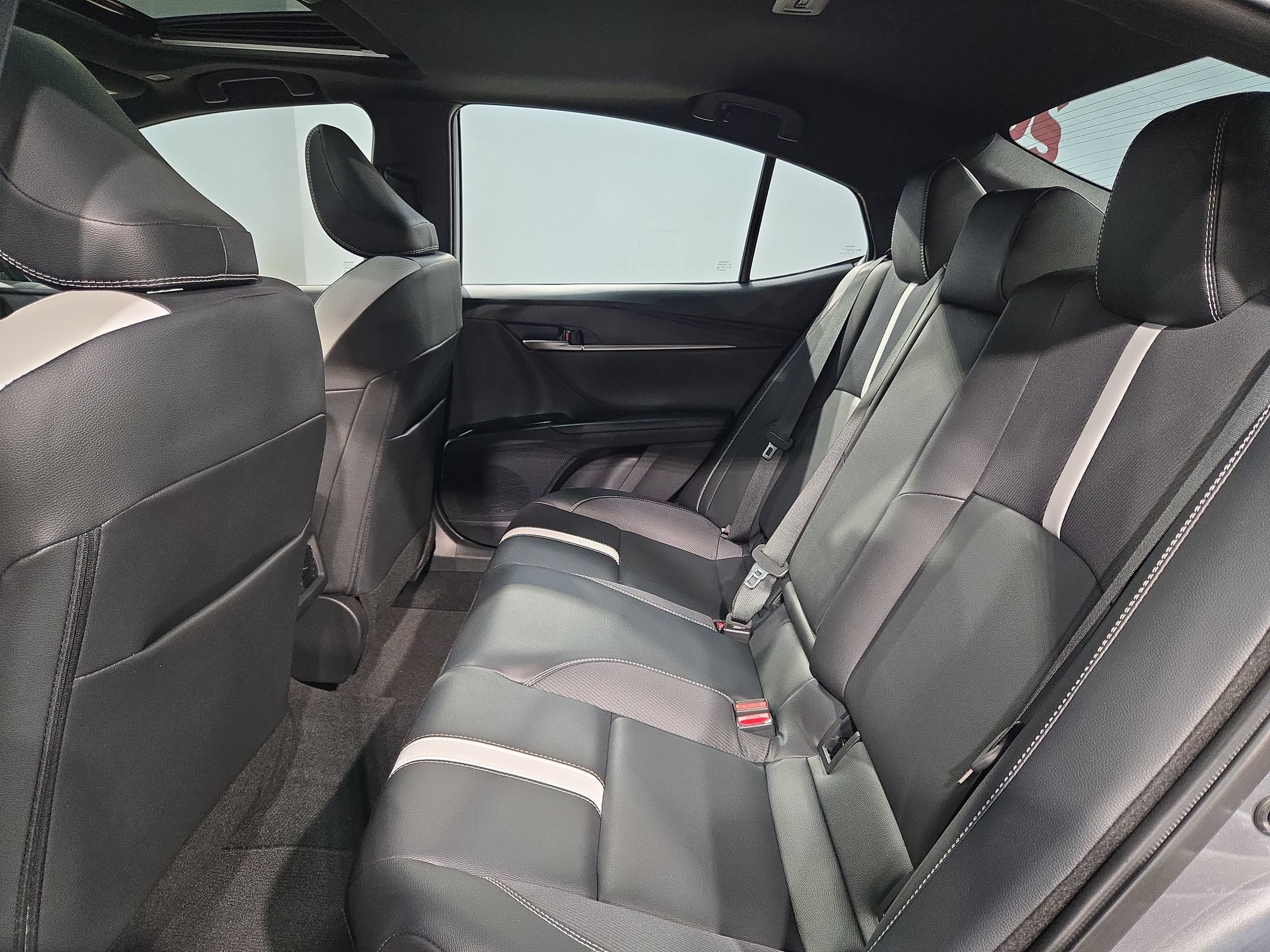 Certified 2026 Toyota Camry SE w/ Multimedia Upgrade Package FWD image 37