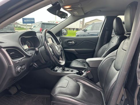 Used 2020 Jeep Cherokee Latitude Lux w/ Quick Order Package 26H Lux AWD/4WD image 10