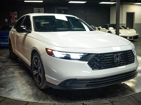 Used 2024 Honda Accord Sport image 5
