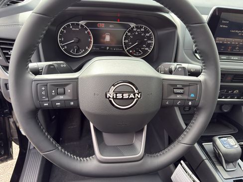 New 2026 Nissan Rogue SV AWD/4WD image 16
