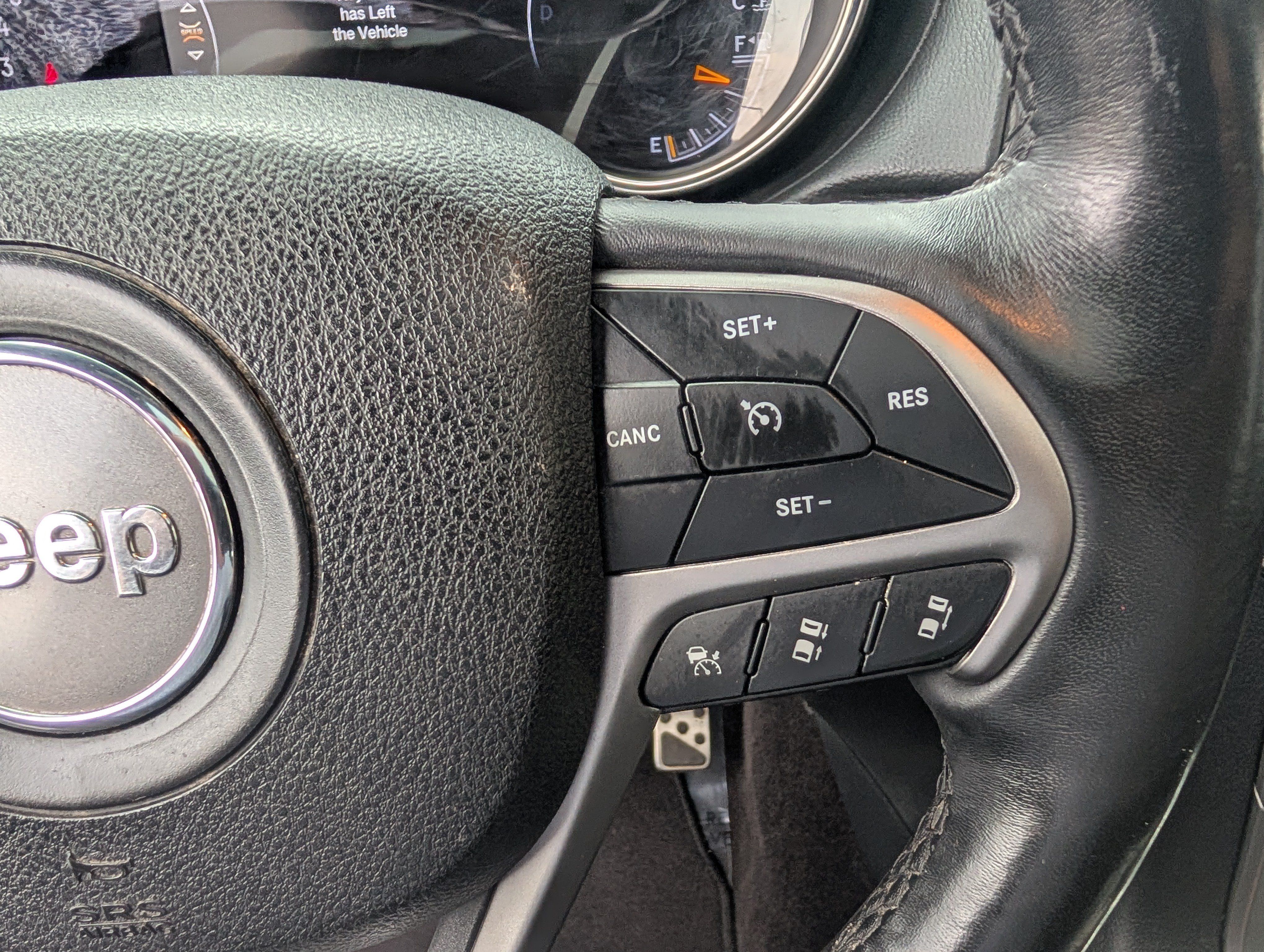 Used 2018 Jeep Grand Cherokee High Altitude AWD/4WD image 16