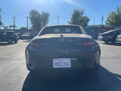 Certified 2025 MAZDA MX-5 Miata RF Grand Touring RWD image 3