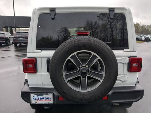 Used 2023 Jeep Wrangler Unlimited Sahara w/ LED Lighting Group AWD/4WD image 7