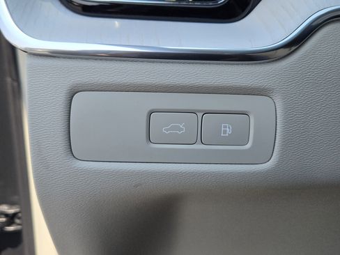 New 2026 Volvo XC60 T8 Ultra image 25