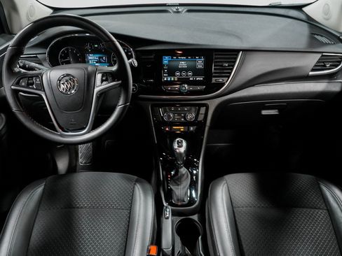 Used 2022 Buick Encore Preferred w/ Safety Package image 32