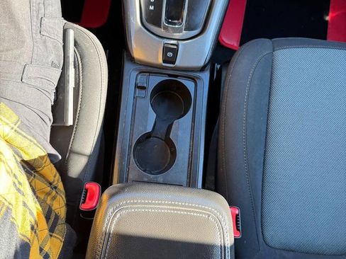 Used 2014 Chevrolet Captiva Sport LT image 29