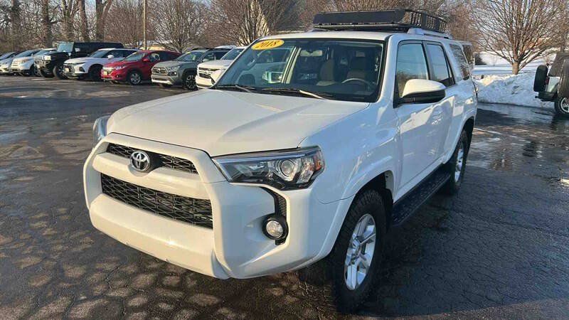 Used 2018 Toyota 4Runner SR5 AWD/4WD image 31