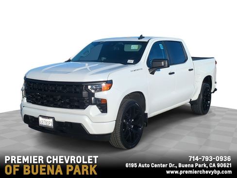 Used 2022 Chevrolet Silverado 1500 Custom RWD image 1