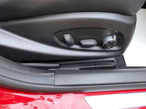 Used 2016 Cadillac ATS V w/ Luxury Package RWD image 32