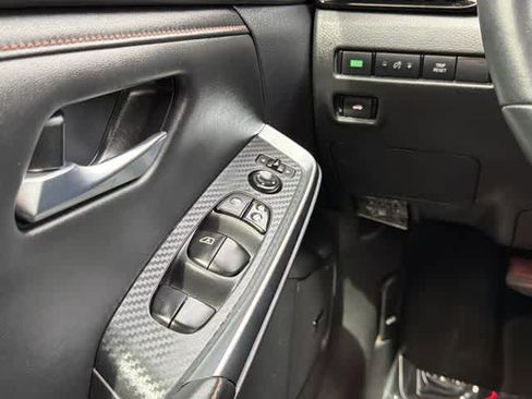 Used 2022 Nissan Sentra SR w/ SR Premium Package image 14