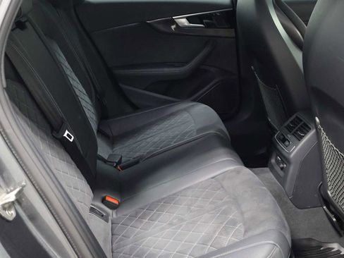 Used 2023 Audi S4 Premium Plus w/ Premium Plus Package AWD/4WD image 33
