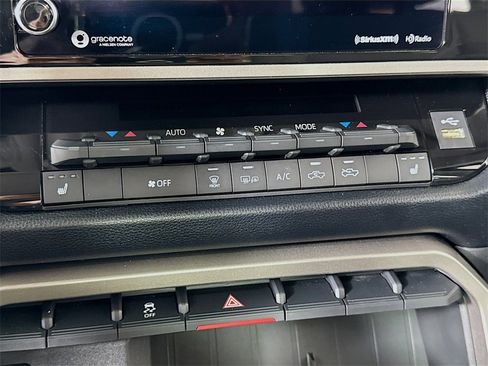 Used 2024 Toyota Tundra SR5 w/ SR5 Premium Package image 18