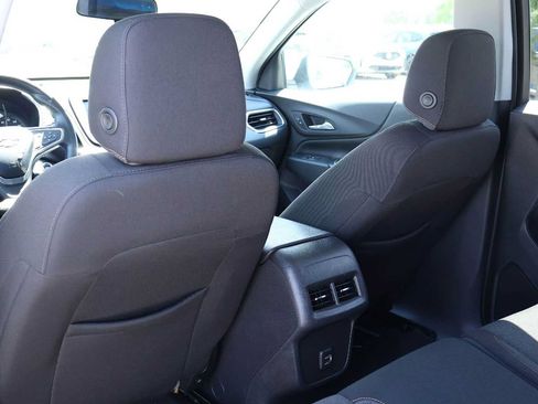 Used 2021 Chevrolet Equinox LT AWD/4WD image 12