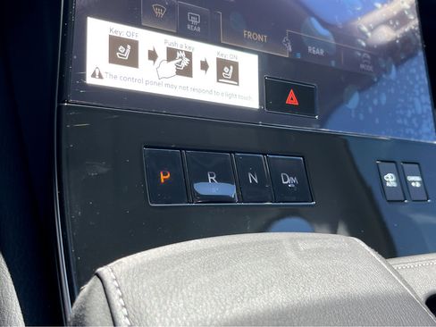 New 2025 INFINITI QX80 Luxe image 21