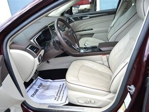 Used 2017 Ford Fusion Platinum AWD/4WD image 11