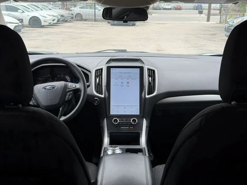 Used 2022 Ford Edge SE w/ Black Appearance Package AWD/4WD image 11