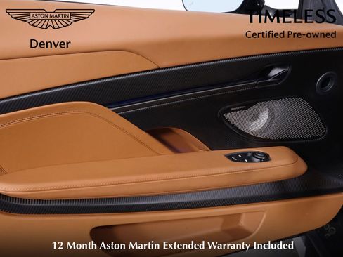 Used 2025 Aston Martin Vanquish RWD image 17