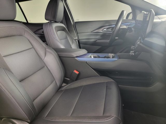 Used 2025 Chevrolet Equinox EV LT FWD image 17