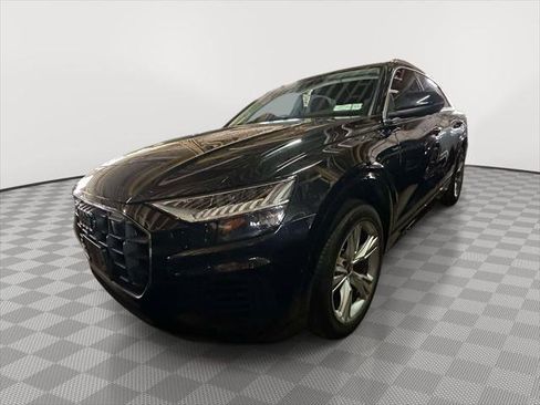 Used 2023 Audi Q8 Premium w/ Convenience Package AWD/4WD image 6