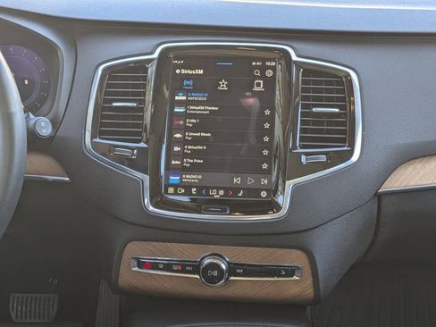 Certified 2023 Volvo XC90 B5 Plus w/ Protection Package Premier image 24