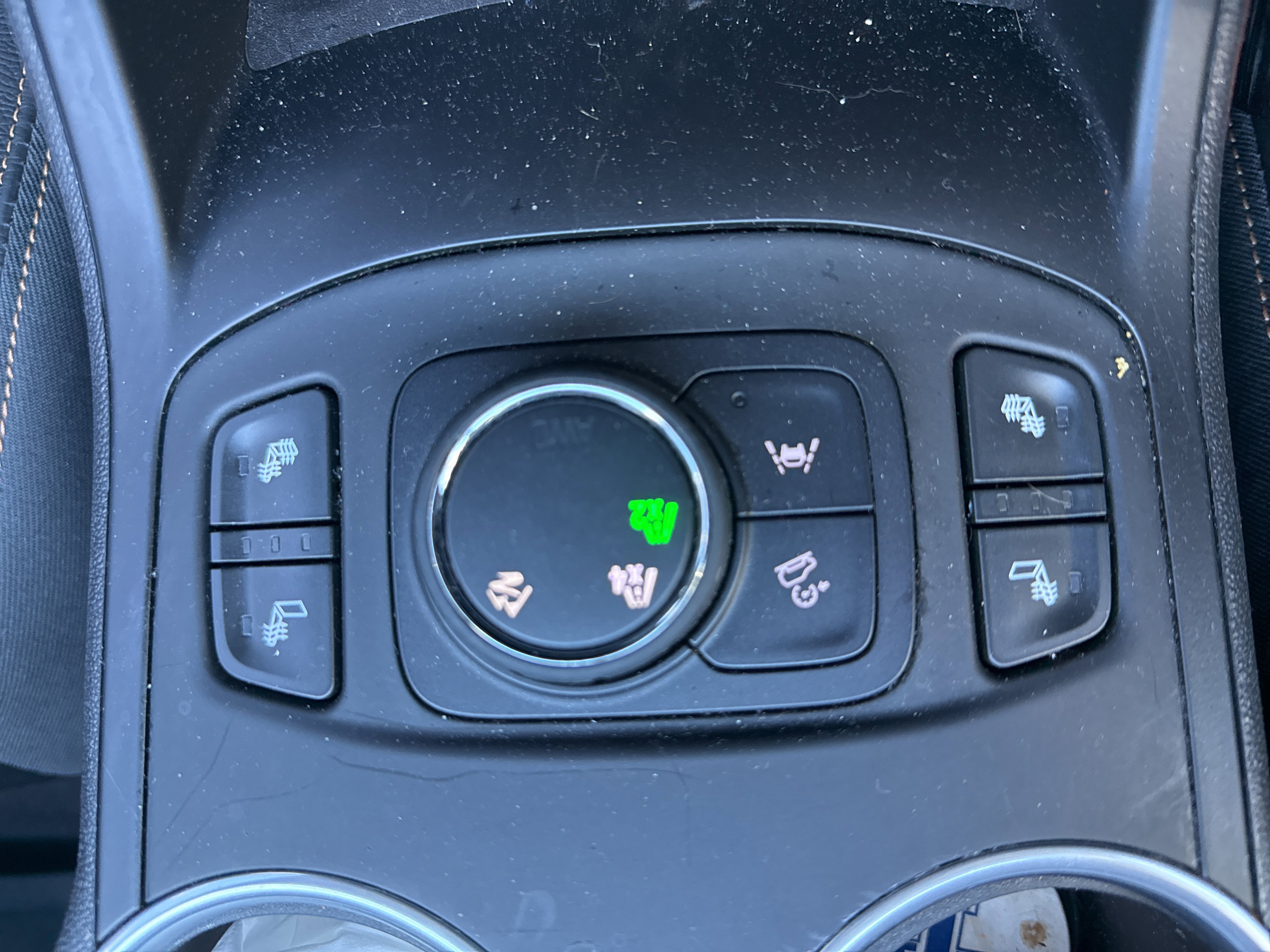 Used 2021 GMC Terrain SLT w/ Infotainment Package II AWD/4WD image 4