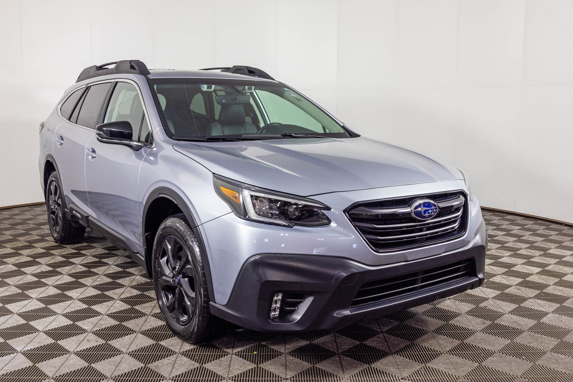 Used 2020 Subaru Outback Onyx Edition XT w/ Popular Package #2 AWD/4WD image 14