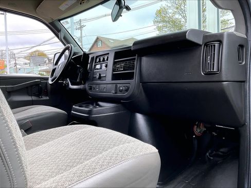 Used 2022 Chevrolet Express 2500 w/ Driver Convenience Package RWD image 14