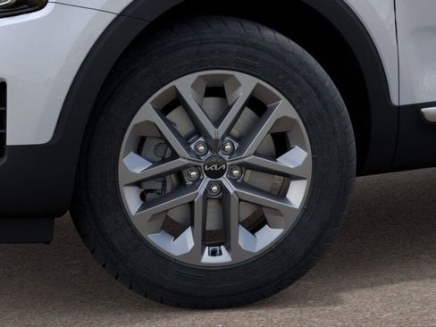 New 2025 Kia Telluride LX image 9