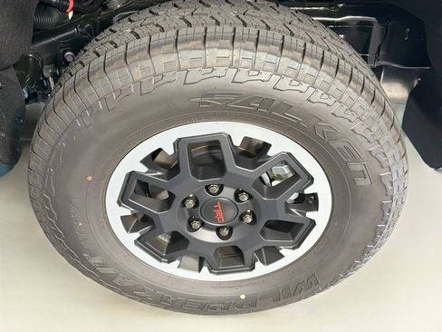 New 2026 Toyota 4Runner TRD Off-Road Premium AWD/4WD image 31