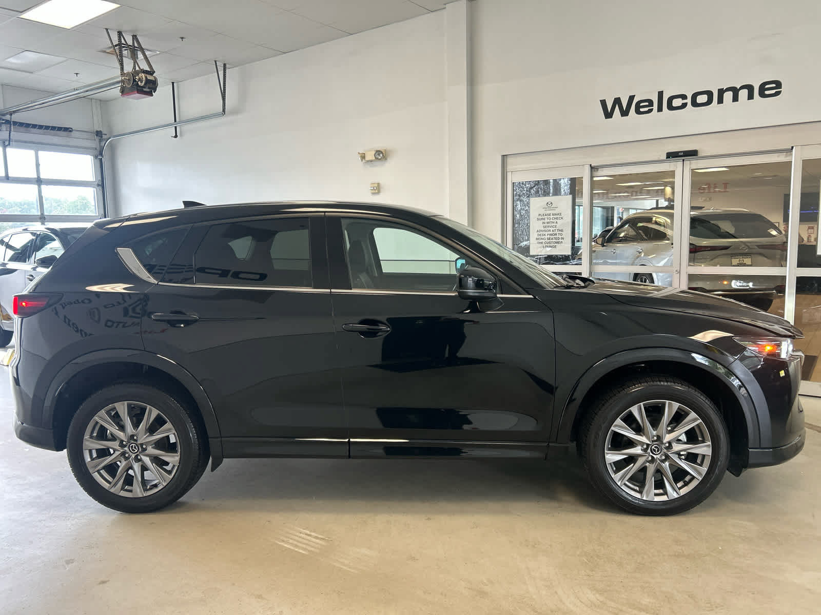 Certified 2024 MAZDA CX-5 AWD 2.5 S w/ Premium Package image 6