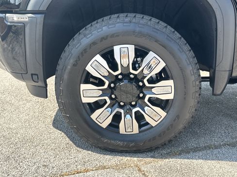 Used 2026 GMC Sierra 2500 Denali w/ Denali Reserve Package AWD/4WD image 11