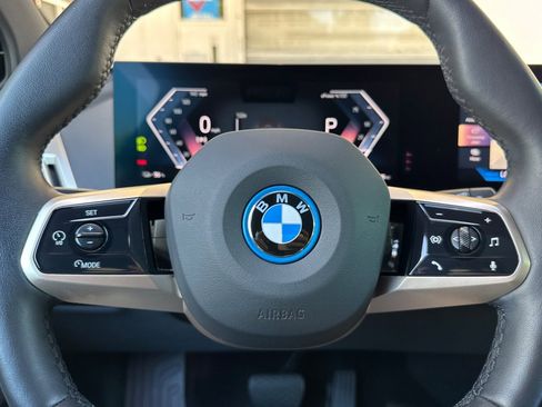 Certified 2024 BMW iX xDrive50 w/ Sport Package AWD/4WD image 31
