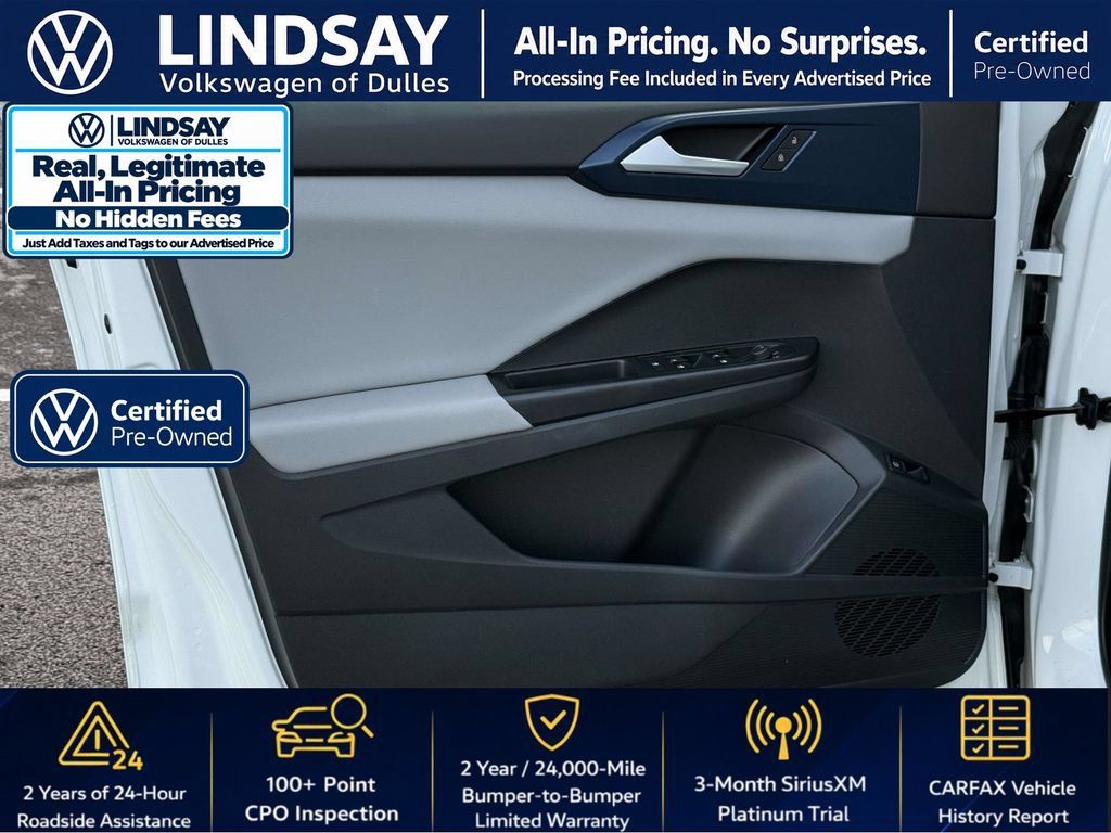 Certified 2023 Volkswagen Taos SE w/ Panoramic Sunroof Package AWD/4WD image 10