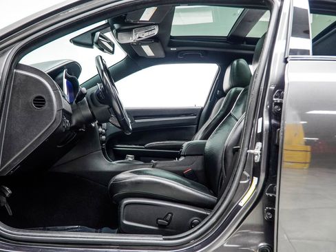 Used 2022 Chrysler 300 S RWD image 39
