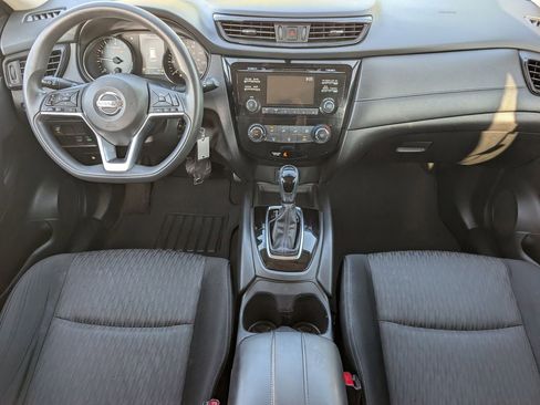 Used 2017 Nissan Rogue S image 9