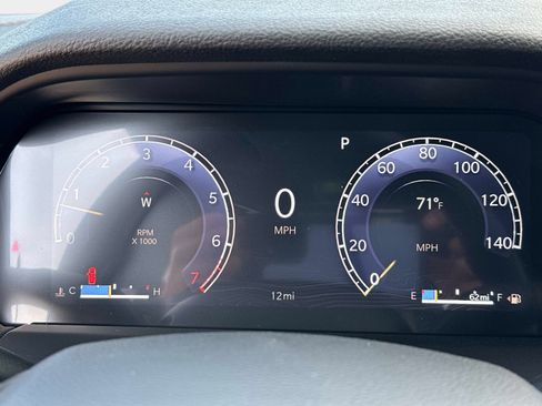 New 2025 Jeep Grand Cherokee Altitude image 28