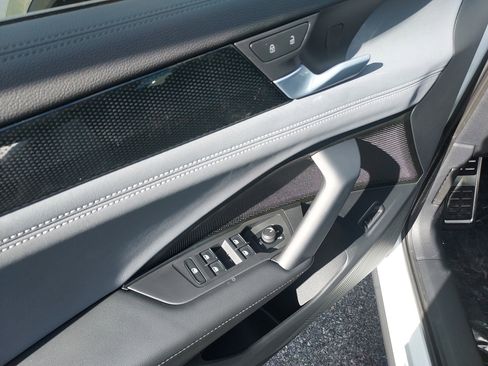 New 2026 Volkswagen Tiguan SE R-Line image 11