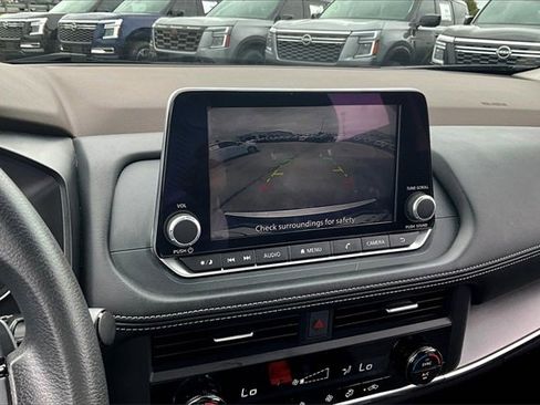 Certified 2023 Nissan Rogue SV image 13