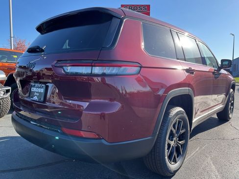 New 2025 Jeep Grand Cherokee L Altitude image 49