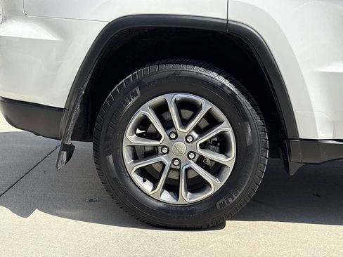 Used 2014 Jeep Grand Cherokee Limited w/ Trailer Tow Group IV RWD image 9