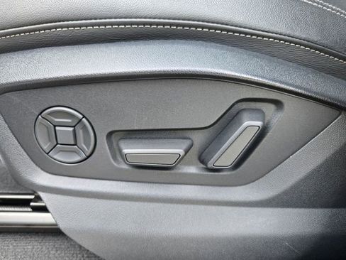 Used 2023 Audi Q8 Prestige image 13