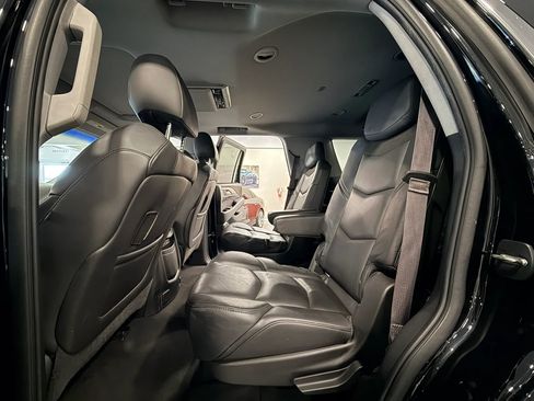 Used 2015 Cadillac Escalade Premium RWD image 15